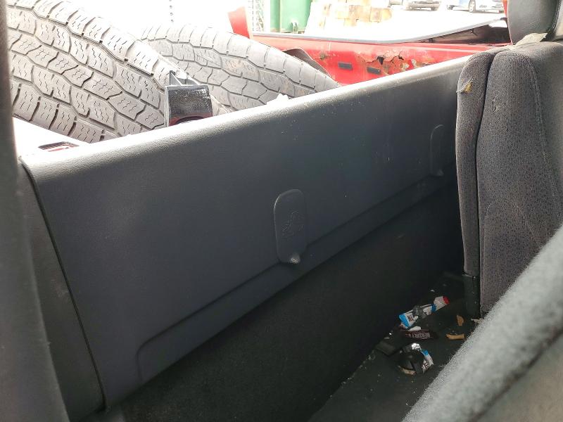 Photo 10 from auction – 2002 CHEVROLET SILVERADO with VIN 1GCEK14V12Z258635