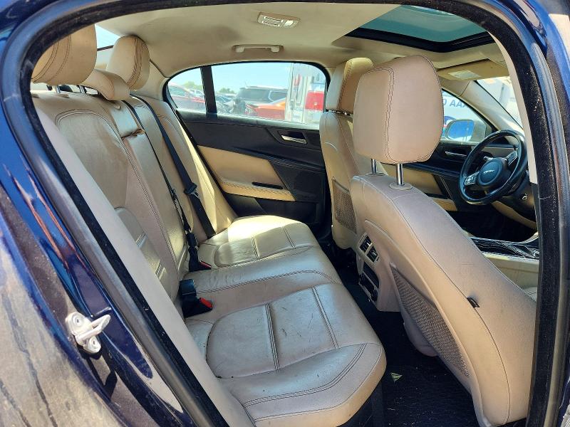 Photo 10 from auction – 2017 JAGUAR XE with VIN SAJAE4BG7HA968787