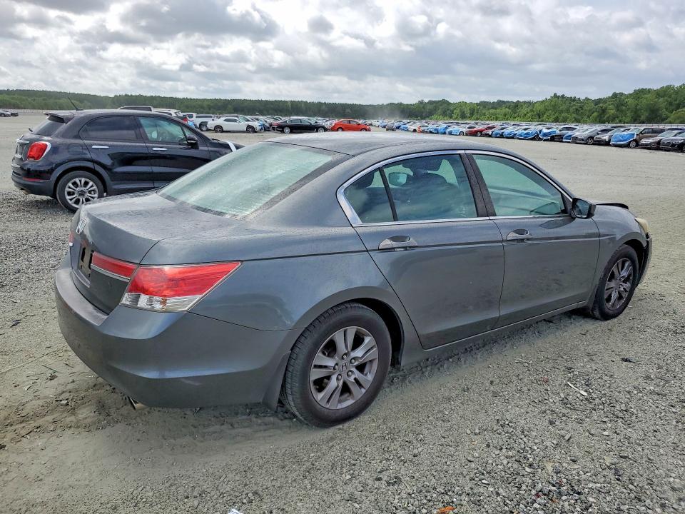 Photo 3 from auction – 2011 HONDA ACCORD with VIN 1HGCP2F4XBA073051