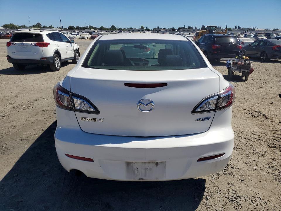 Photo 6 from auction – 2013 MAZDA 3 with VIN JM1BL1UP1D1847025
