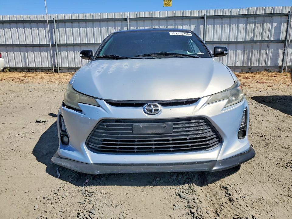 Photo 5 from auction – 2014 SCION TC with VIN JTKJF5C72E3067030