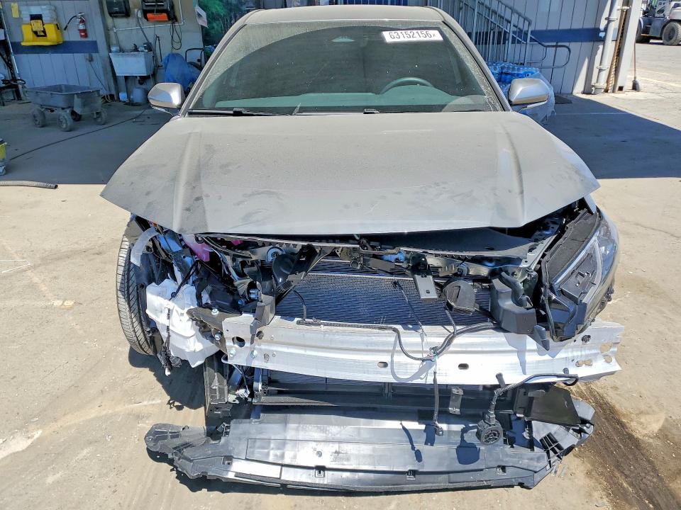 Photo 5 from auction – 2026 TOYOTA CAMRY with VIN 4T1DAACK2TU301251