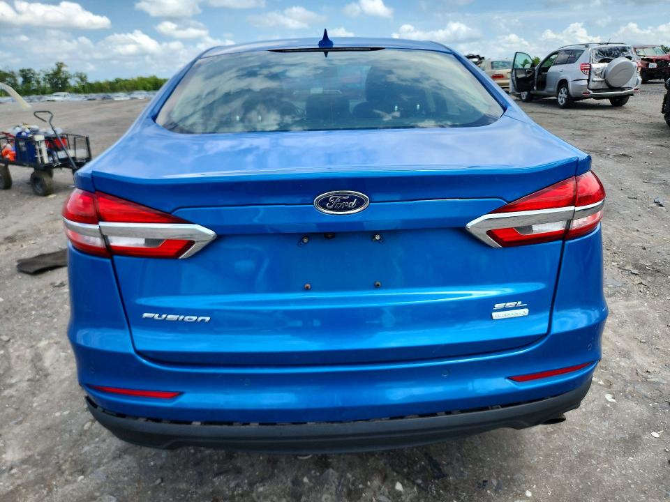Снимка 6 от търг – 2019 FORD FUSION с VIN 3FA6P0CD7KR150703