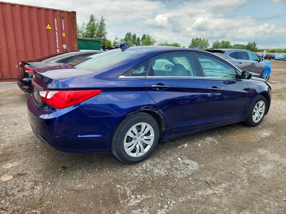 Photo 3 from auction – 2012 HYUNDAI SONATA with VIN 5NPEB4AC5CH413894
