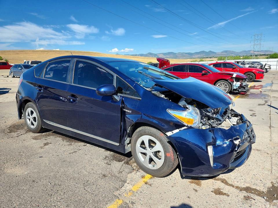 Photo 4 from auction – 2014 TOYOTA PRIUS with VIN JTDKN3DU4E1752195