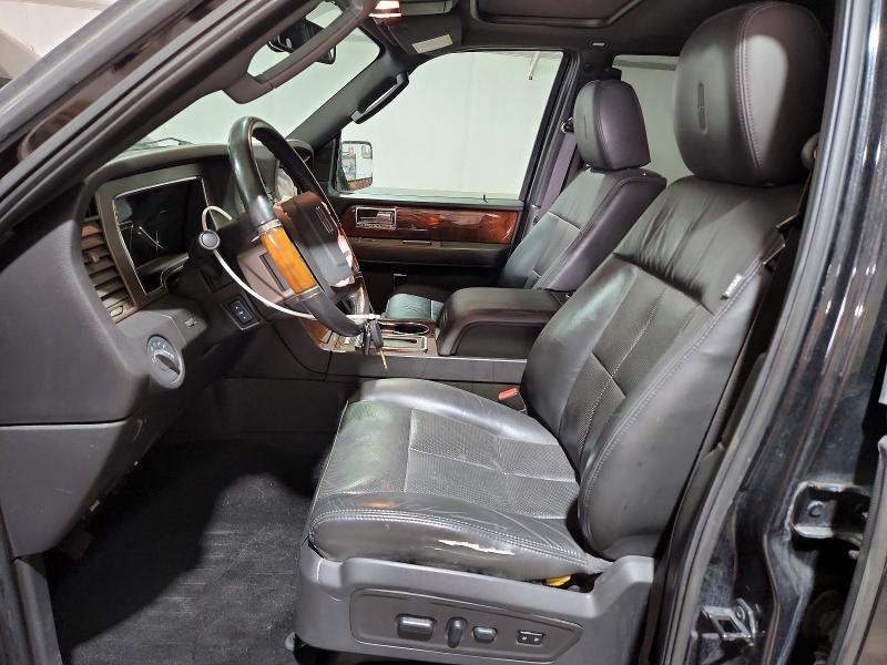Photo 7 from auction – 2014 LINCOLN NAVIGATOR with VIN 5LMJJ3J55EEL01315