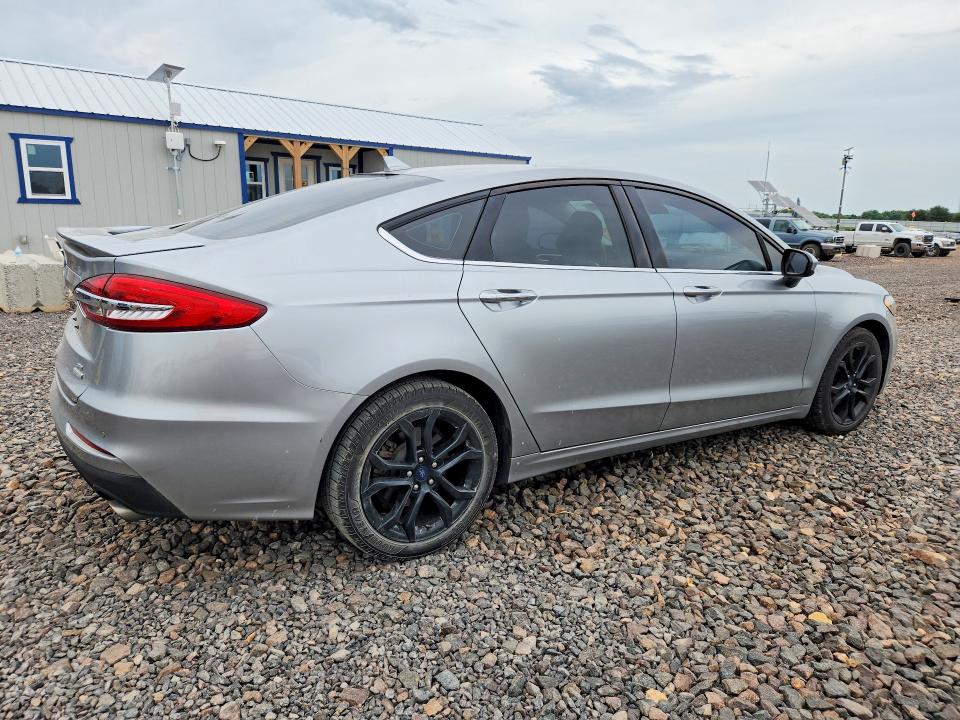 Photo 3 from auction – 2020 FORD FUSION with VIN 3FA6P0HD9LR256368