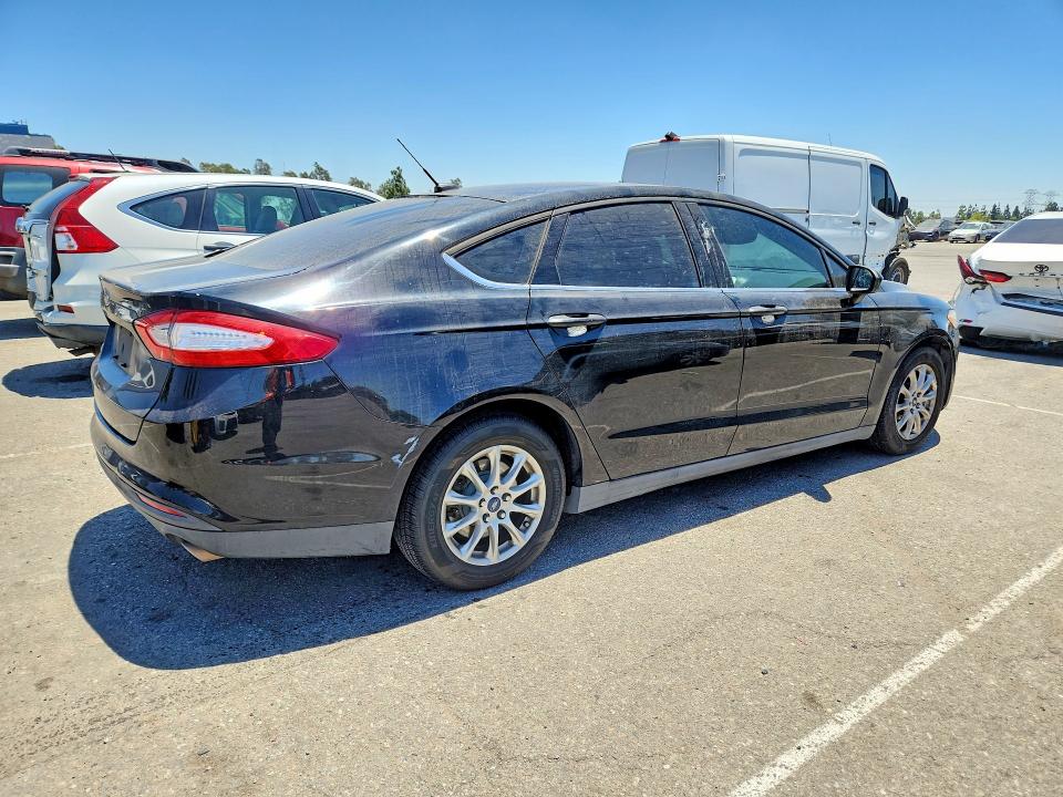 Photo 3 from auction – 2016 FORD FUSION with VIN 3FA6P0G75GR218833