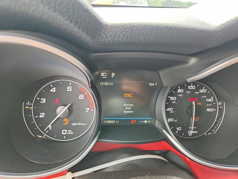 Photo 9 from auction – 2018 ALFA ROMEO STELVIO with VIN ZASFAKNN4J7C00385
