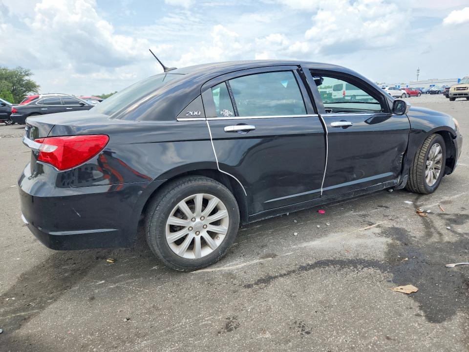 Photo 3 from auction – 2013 CHRYSLER 200 with VIN 1C3CCBCG7DN738206