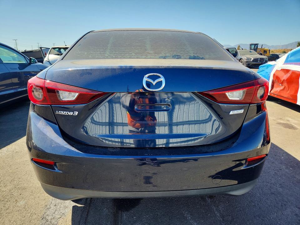 Photo 6 from auction – 2018 MAZDA 3 with VIN 3MZBN1U78JM230968