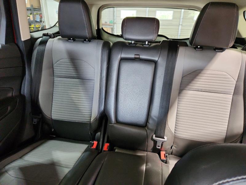Photo 10 from auction – 2017 FORD ESCAPE with VIN 1FMCU9G98HUC01333