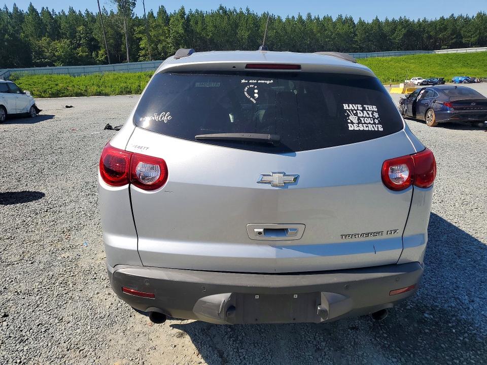 Снимка 6 от търг – 2011 CHEVROLET TRAVERSE с VIN 1GNKRLED5BJ337411