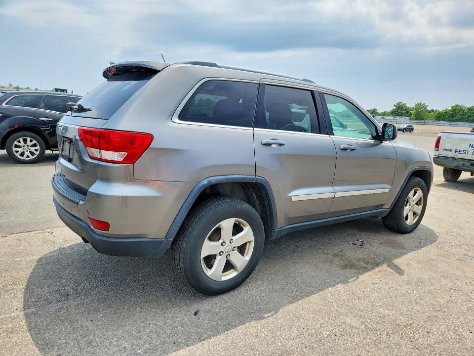 Photo 3 from auction – 2012 JEEP GRAND CHEROKEE with VIN 1C4RJFAG9CC281379