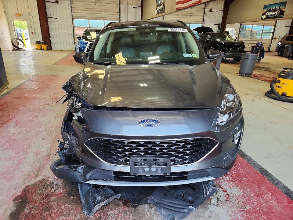 Photo 5 from auction – 2020 FORD ESCAPE with VIN 1FMCU9H65LUA97431
