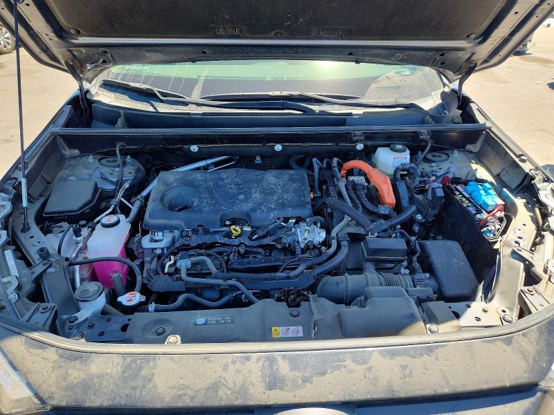 Photo 11 from auction – 2024 TOYOTA RAV4 with VIN JTMB6RFV4RD147488
