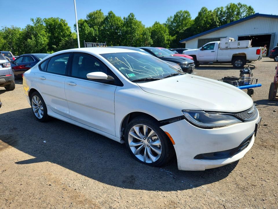 Photo 4 from auction – 2016 CHRYSLER 200 with VIN 1C3CCCDG4GN110449
