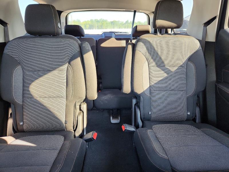 Photo 10 from auction – 2018 CHEVROLET TRAVERSE with VIN 1GNERGKW6JJ118160
