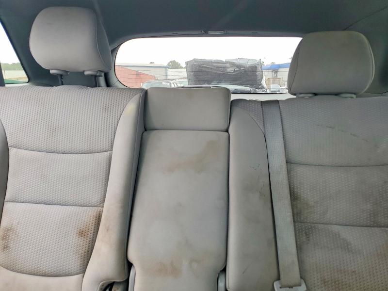 Photo 10 from auction – 2011 KIA SORENTO with VIN 5XYKTCA17BG015097