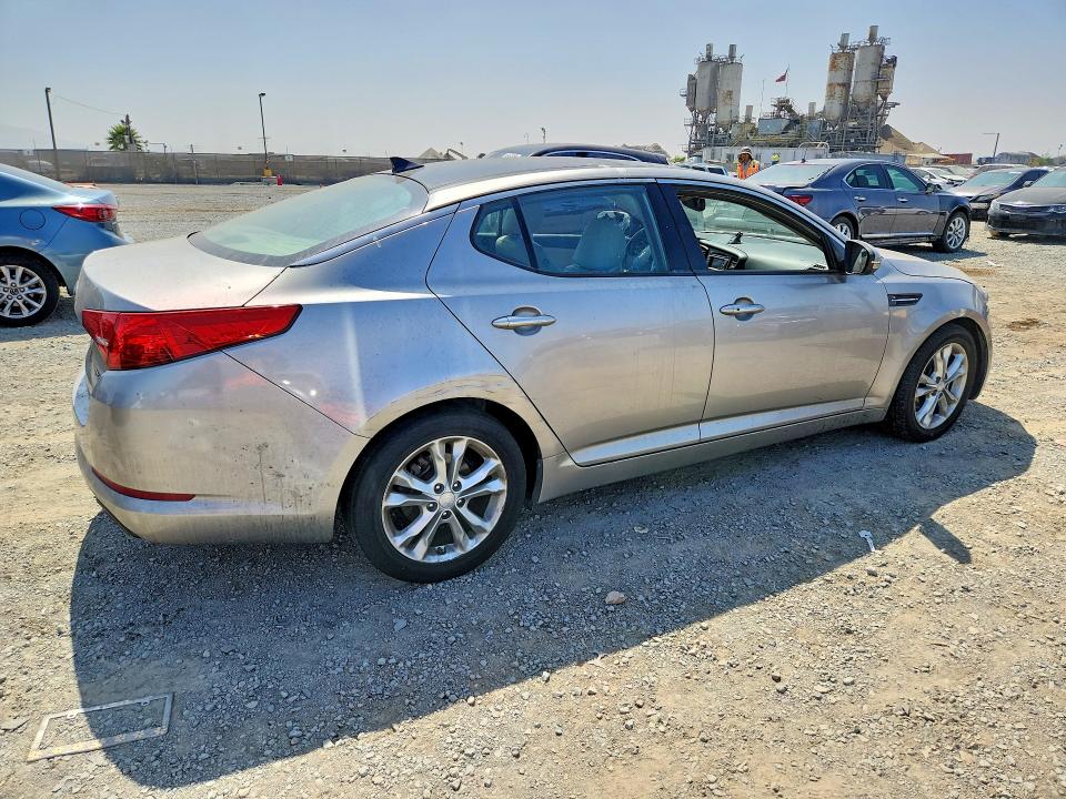 Photo 3 from auction – 2013 KIA OPTIMA with VIN 5XXGN4A77DG259771
