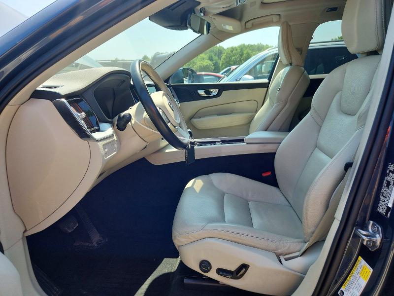 Photo 7 from auction – 2020 VOLVO XC60 with VIN YV4102RK6L1503970