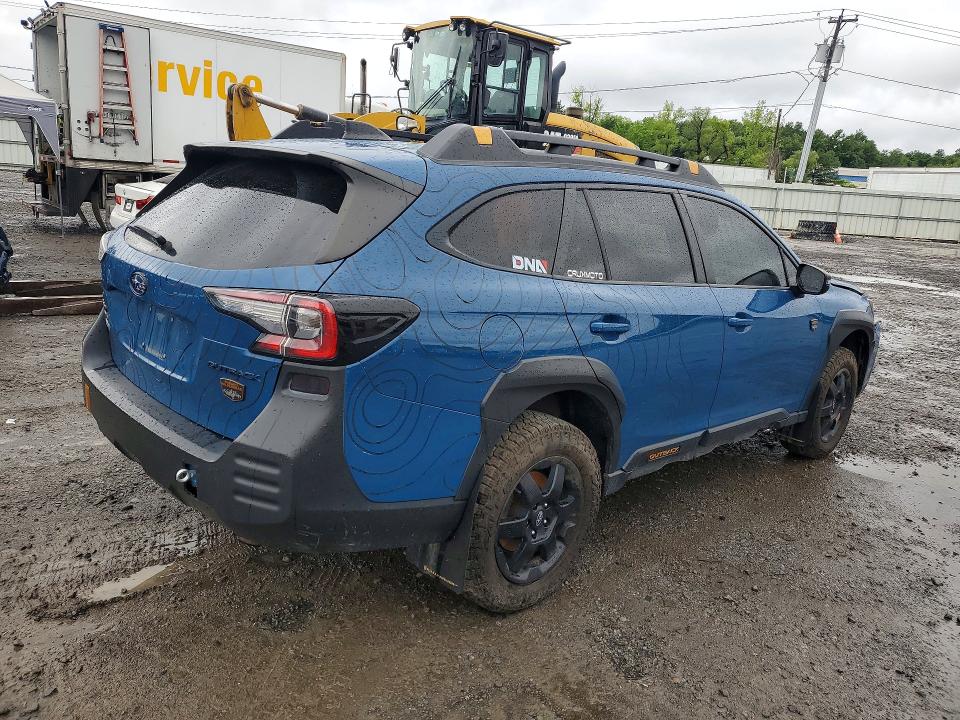 Photo 3 from auction – 2022 SUBARU OUTBACK with VIN 4S4BTGSD8N3178703