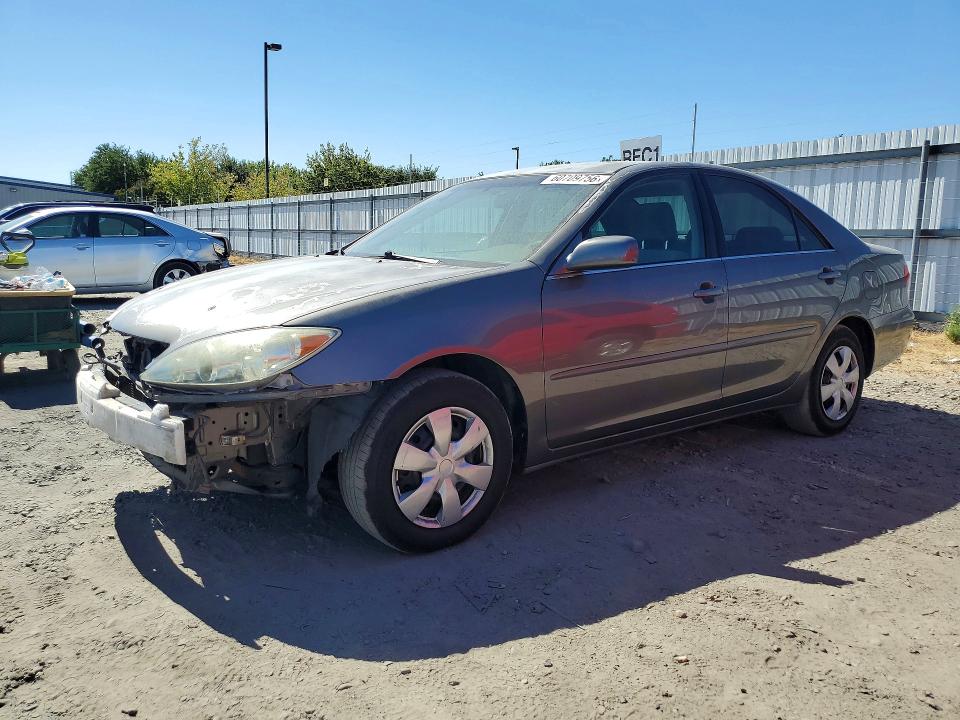 TOYOTA CAMRY 2005 with VIN 4T1BE32K65U502582 - Photo from auction