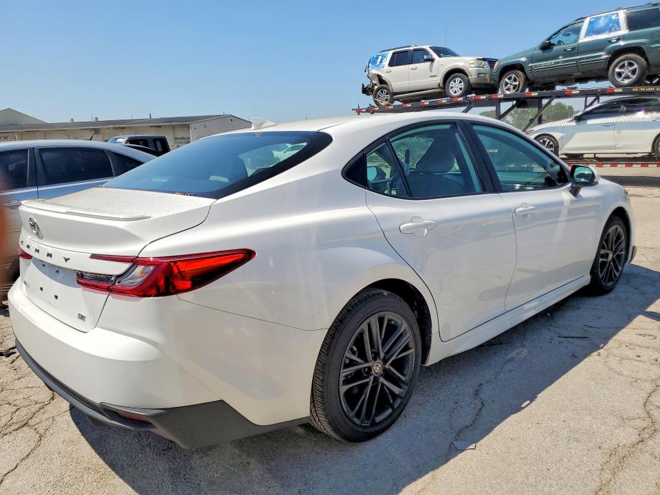 Photo 3 from auction – 2026 TOYOTA CAMRY with VIN 4T1DAACK7TU702021