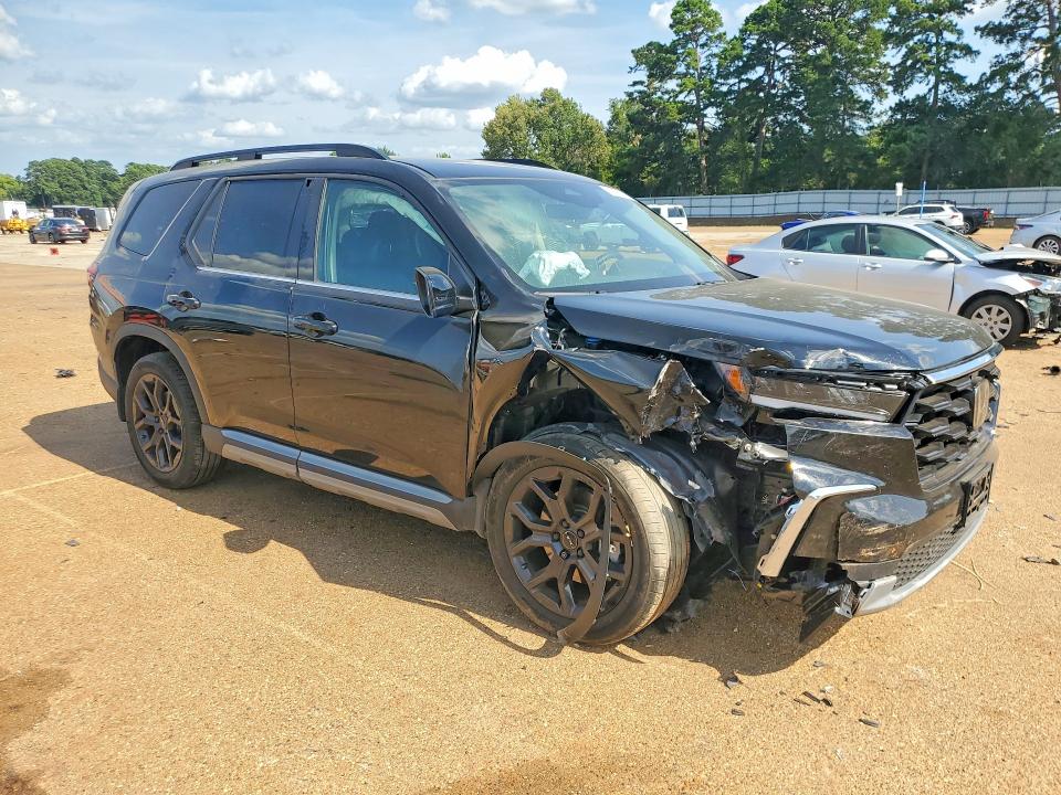 Photo 4 from auction – 2025 HONDA PILOT with VIN 5FNYG2H78SB032291