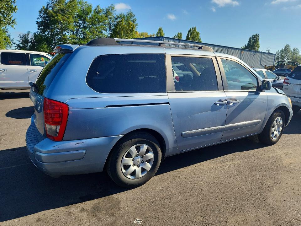 Photo 3 from auction – 2007 HYUNDAI ENTOURAGE with VIN KNDMC233176040444