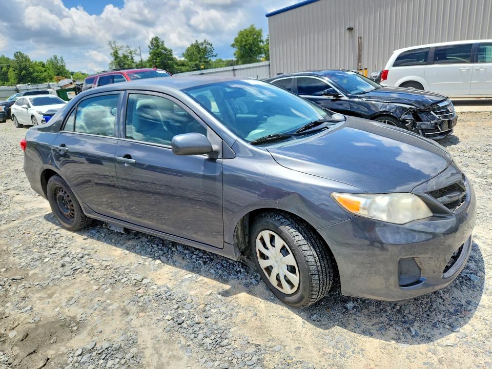 Photo 4 from auction – 2013 TOYOTA COROLLA with VIN 2T1BU4EE4DC110070