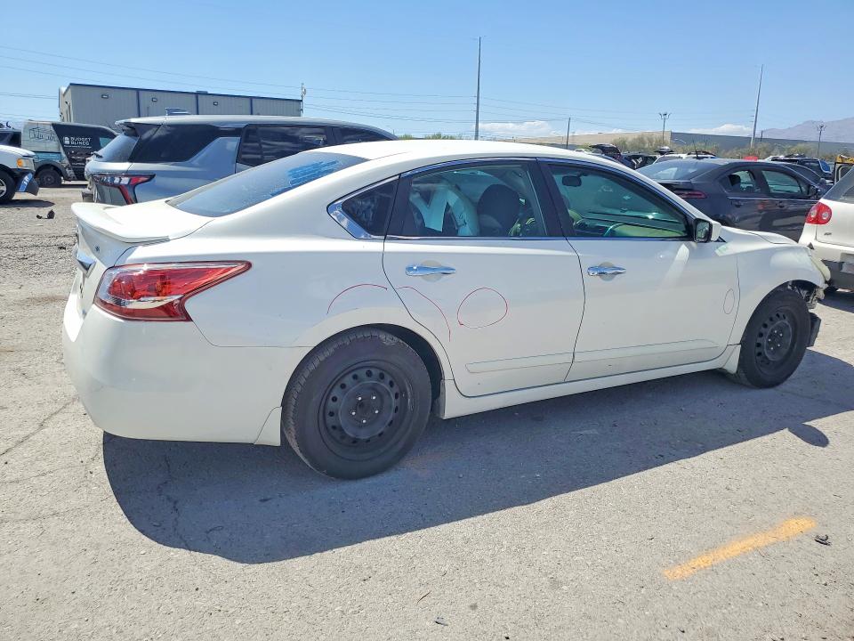 Photo 3 from auction – 2013 NISSAN ALTIMA with VIN 1N4AL3AP6DC216938