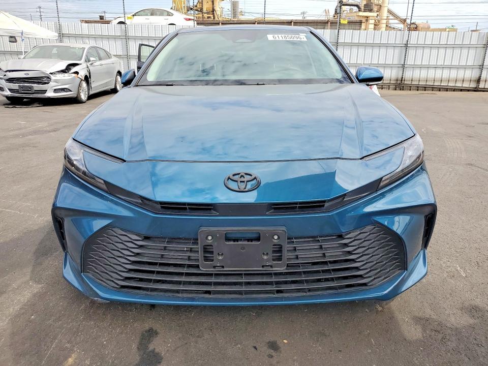 Photo 5 from auction – 2025 TOYOTA CAMRY with VIN 4T1DAACK8SU643608