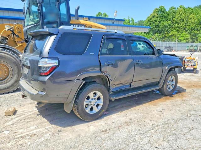 Photo 3 from auction – 2016 TOYOTA 4RUNNER with VIN JTEBU5JR9G5405810