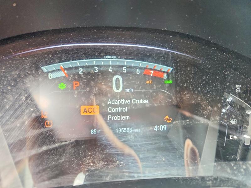 Photo 9 from auction – 2017 HONDA CR-V with VIN 5J6RW2H82HL076903