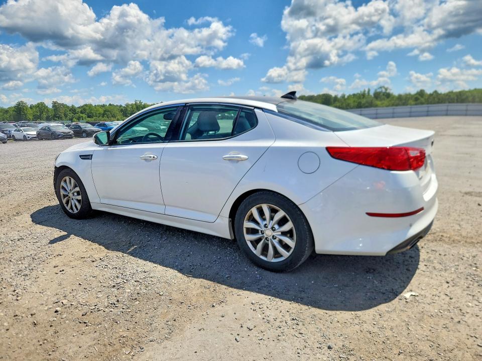 Photo 2 from auction – 2014 KIA OPTIMA with VIN 5XXGN4A79EG303853