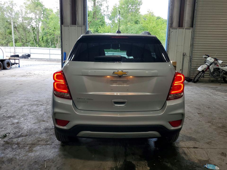 Photo 6 from auction – 2022 CHEVROLET TRAX with VIN KL7CJPSM1NB566602