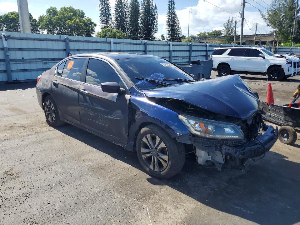 Photo 4 from auction – 2015 HONDA ACCORD with VIN 1HGCR2F31FA130177