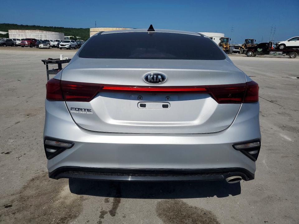 Photo 6 from auction – 2020 KIA FORTE with VIN 3KPF24AD0LE246569