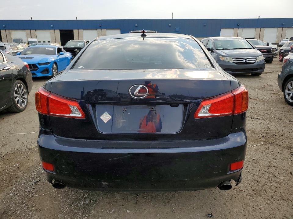 Photo 6 from auction – 2009 LEXUS IS with VIN JTHCK262395030829