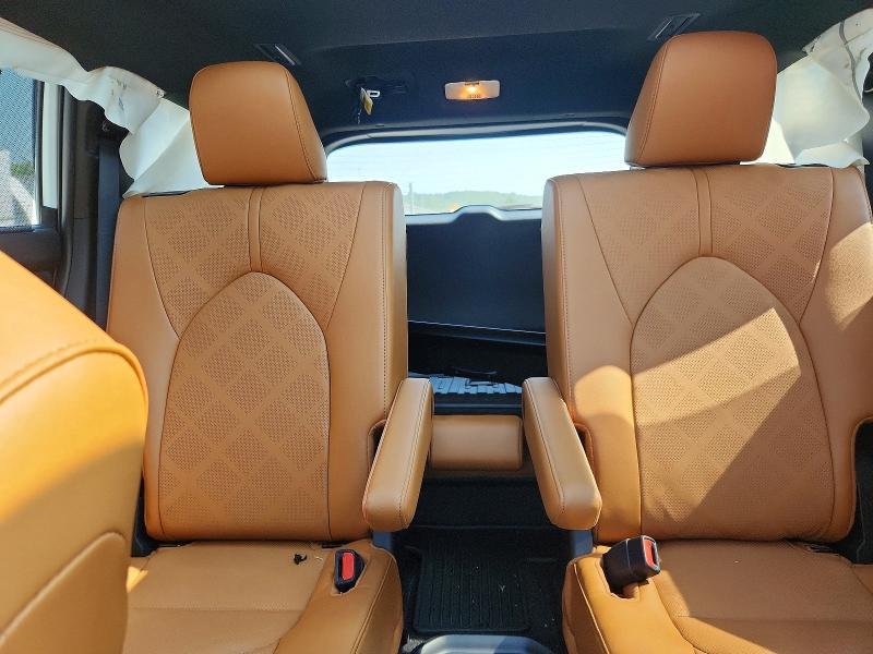 Photo 10 from auction – 2025 TOYOTA HIGHLANDER with VIN 5TDKDRBH9SS580255