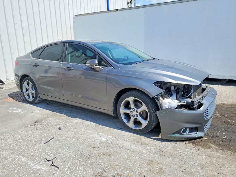 Photo 4 from auction – 2013 FORD FUSION with VIN 3FA6P0HR1DR167682