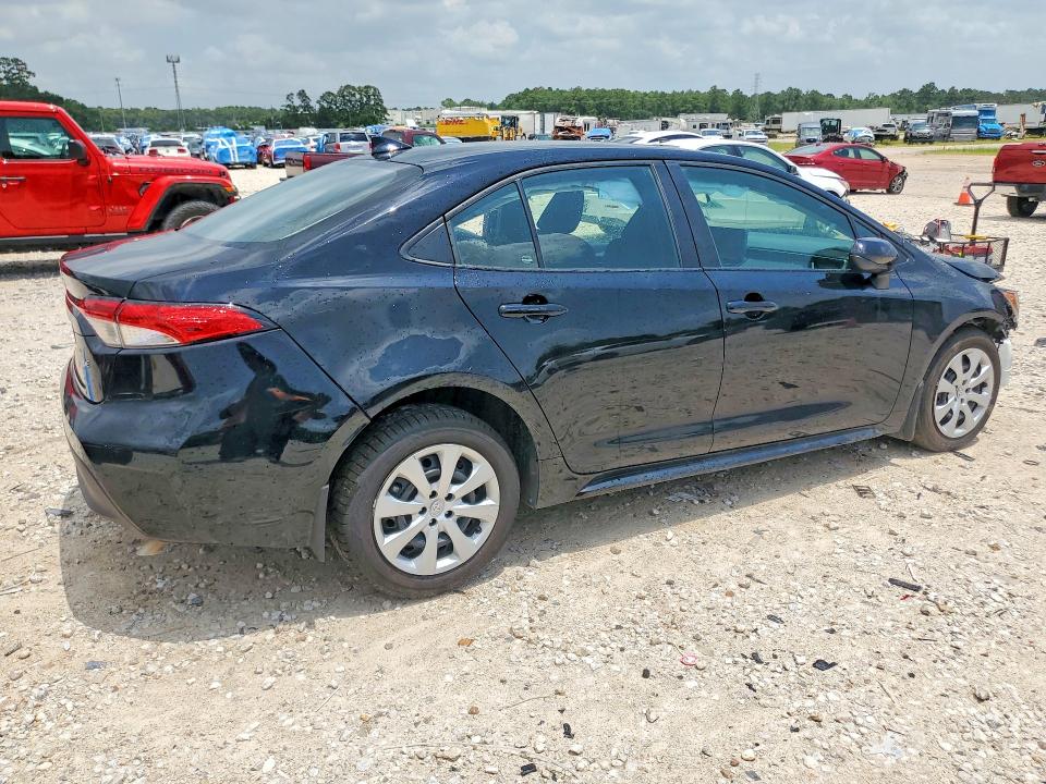 Photo 3 from auction – 2024 TOYOTA COROLLA with VIN 5YFB4MDE2RP205297