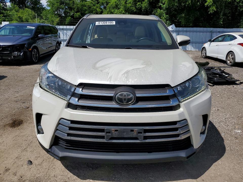 Foto 5 de la subasta – 2018 TOYOTA HIGHLANDER con VIN 5TDJZRFH7JS553075