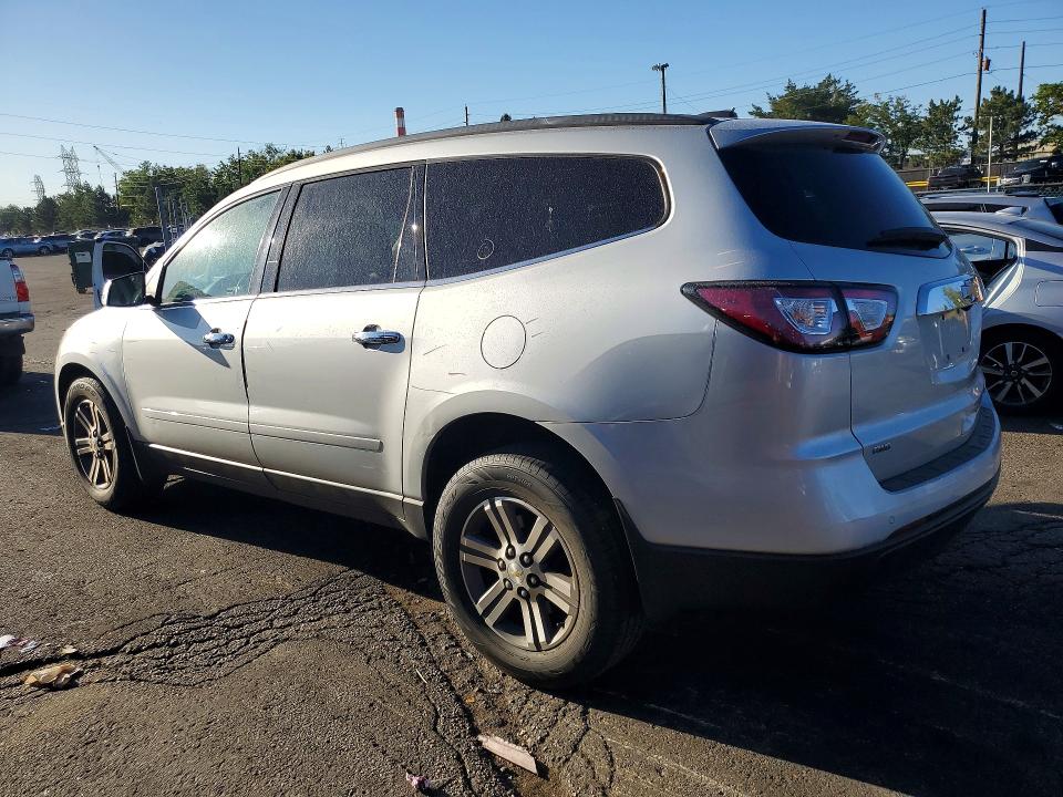 Photo 2 from auction – 2016 CHEVROLET TRAVERSE with VIN 1GNKVGKD5GJ332062