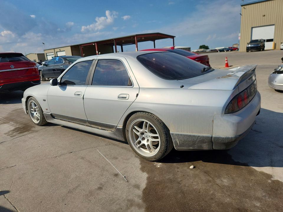 Photo 2 from auction – 1994 NISSAN SKYLINE with VIN ECR33030059