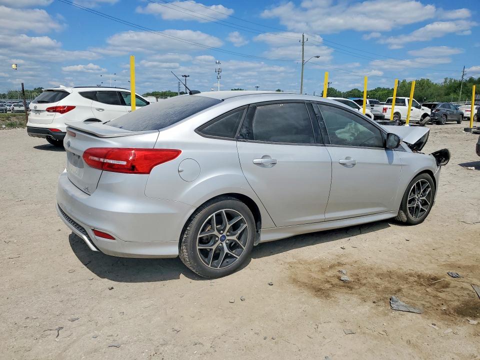 Photo 3 from auction – 2015 FORD FOCUS with VIN 1FADP3F29FL347203