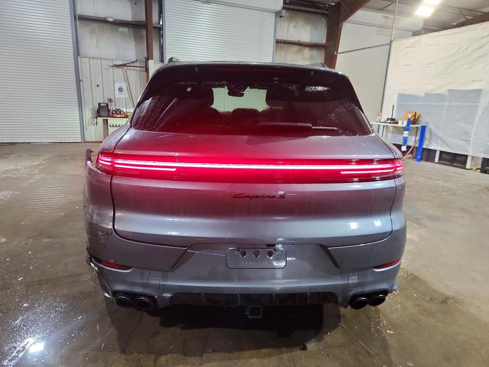 Photo 6 from auction – 2026 PORSCHE CAYENNE with VIN WP1AL2AY8TDA15921