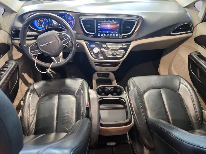 Photo 8 from auction – 2017 CHRYSLER PACIFICA with VIN 2C4RC1BG8HR794309