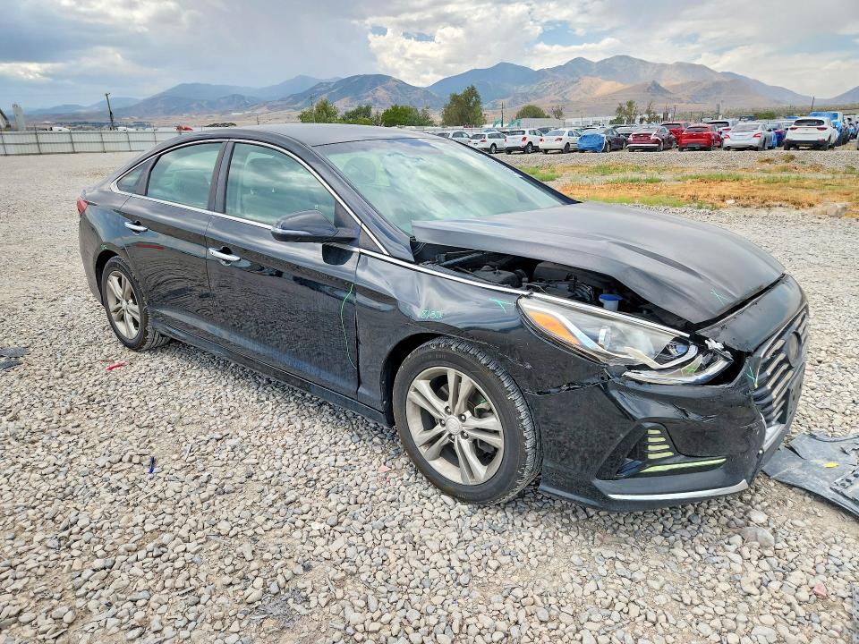 Photo 4 from auction – 2018 HYUNDAI SONATA with VIN 5NPE34AF1JH652590